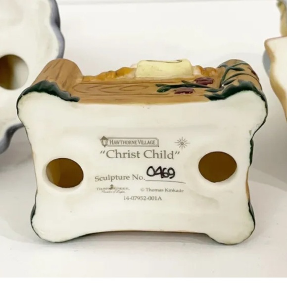 Thomas Kinkade Nativity Set - Picture 6 of 8